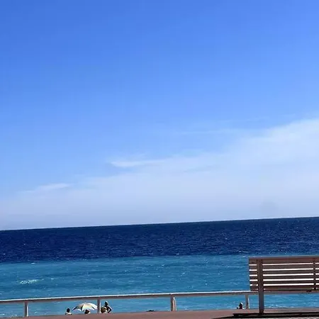 Promenade Des 20m דירה